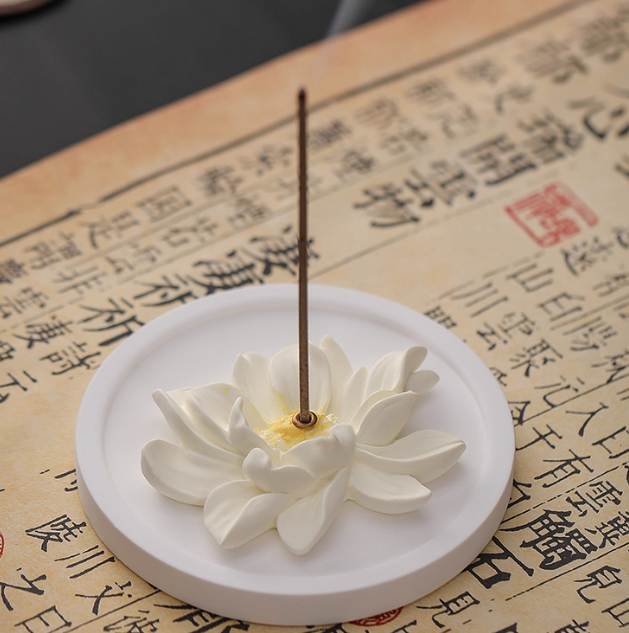 Lotus Incense Holder – Handcrafted Plaster Stick Incense Base (Purple / Pink / Yellow / Teal)