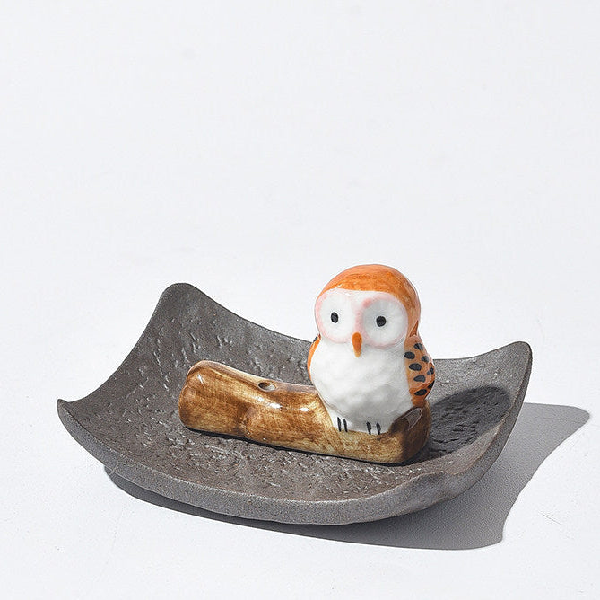 Ensemble porte-encens hibou en céramique : figurine peinte à la main et cendrier à carreau