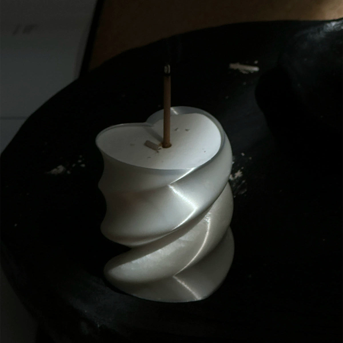 3D Sculpted Incense Holder – Modern Minimalist Stone-Resin Burner