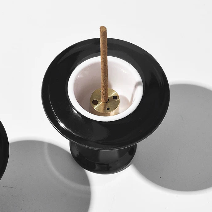 Minimalist Pedestal Ceramic Incense Holder | 5-Hole Burner
