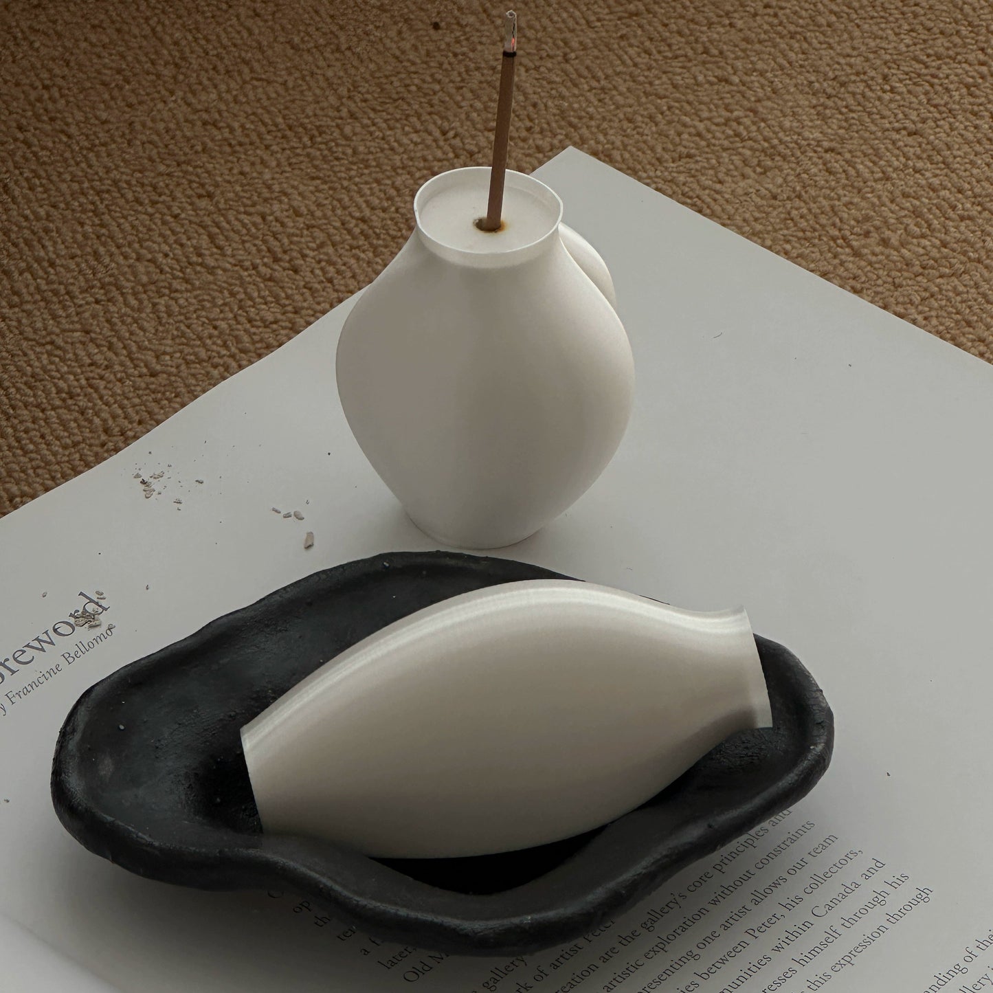 3D Sculpted Incense Holder – Modern Minimalist Stone-Resin Burner