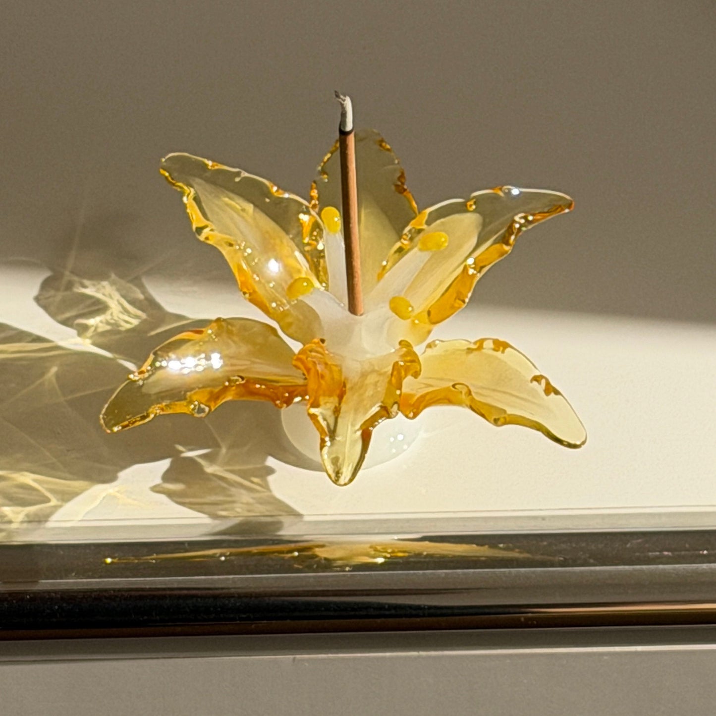 Glass Lily Incense Holder – Sculptural Modern Home Decor