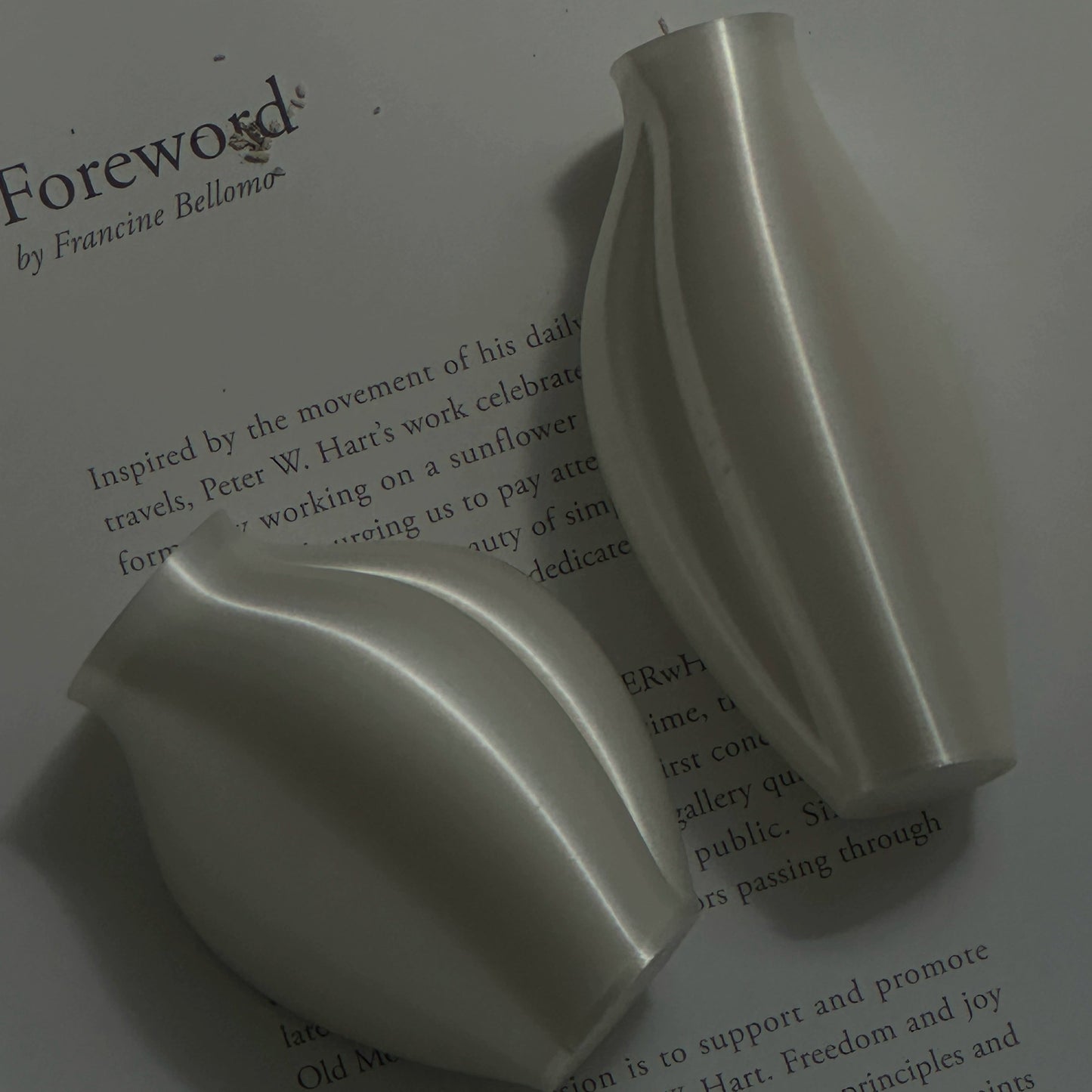 3D Sculpted Incense Holder – Modern Minimalist Stone-Resin Burner