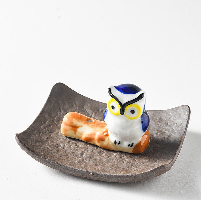 Ensemble porte-encens hibou en céramique : figurine peinte à la main et cendrier à carreau